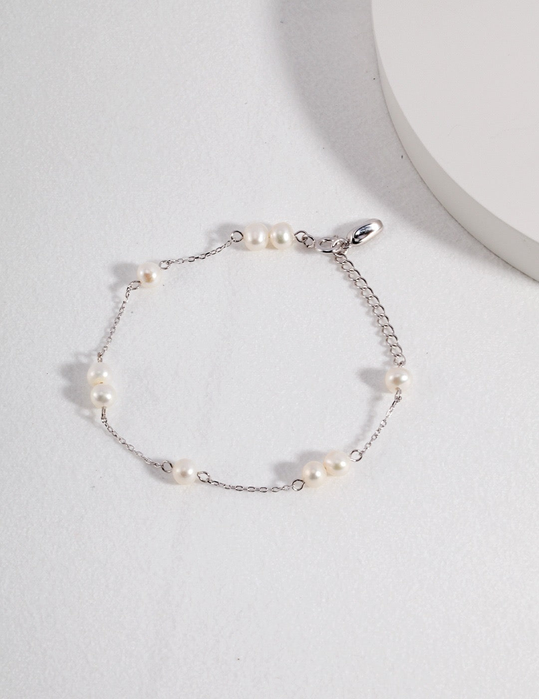 Classic Pearl Timeless Necklace