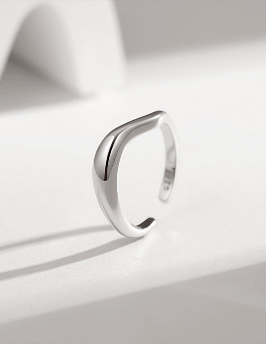 Sleek Curve Minimalist Ring