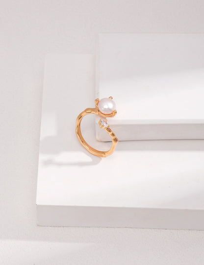 Orbiting Pearl Ring