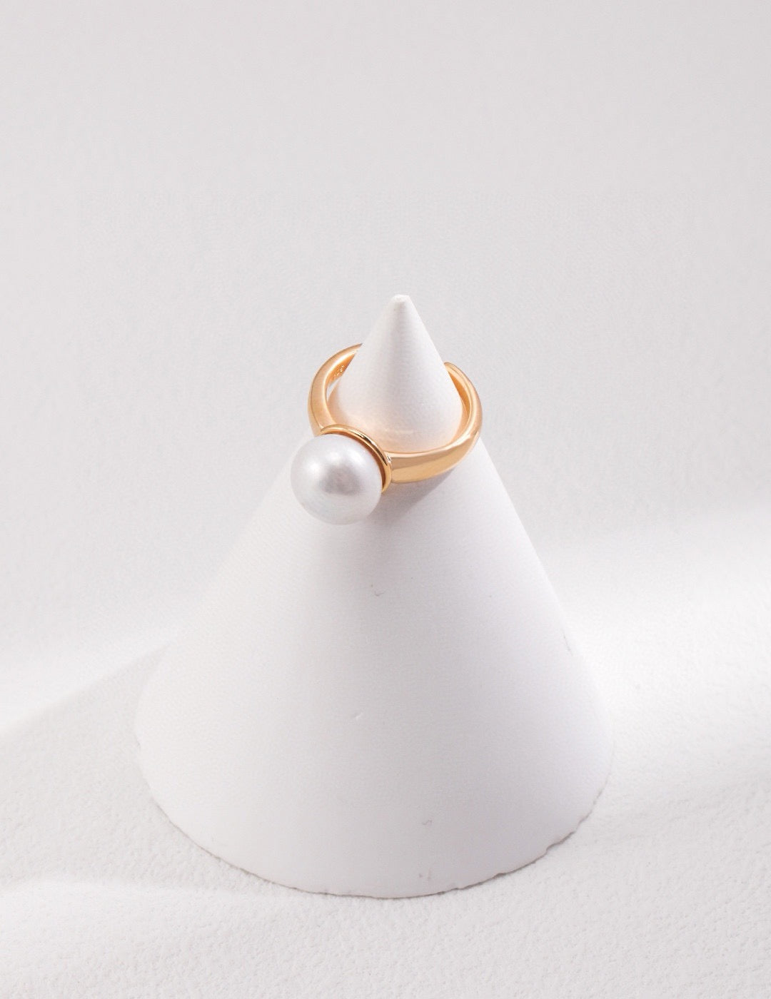 Baroque Pearl Ring