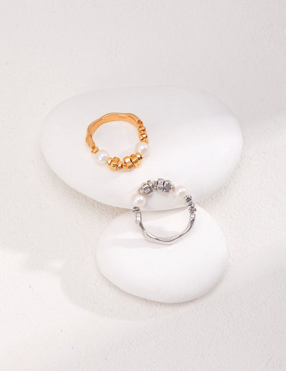 Luxe Pearl Orbit Ring